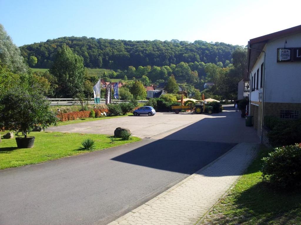 Landgasthof Zum Heiligenberg Hotel Sontra Екстериор снимка